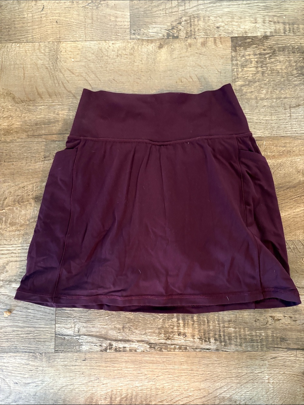 Athleta Wine cole salutation stash 16 Athletic Skort